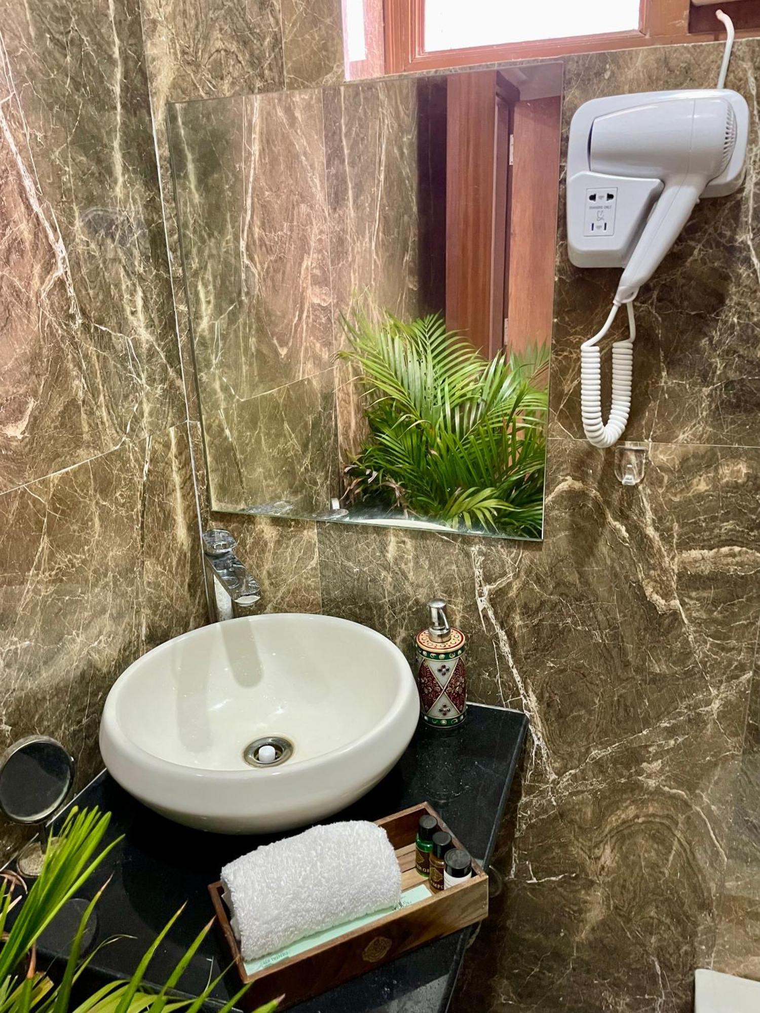 Willa Karni Nivvas - Luxury Redefined Udajpur Zewnętrze zdjęcie